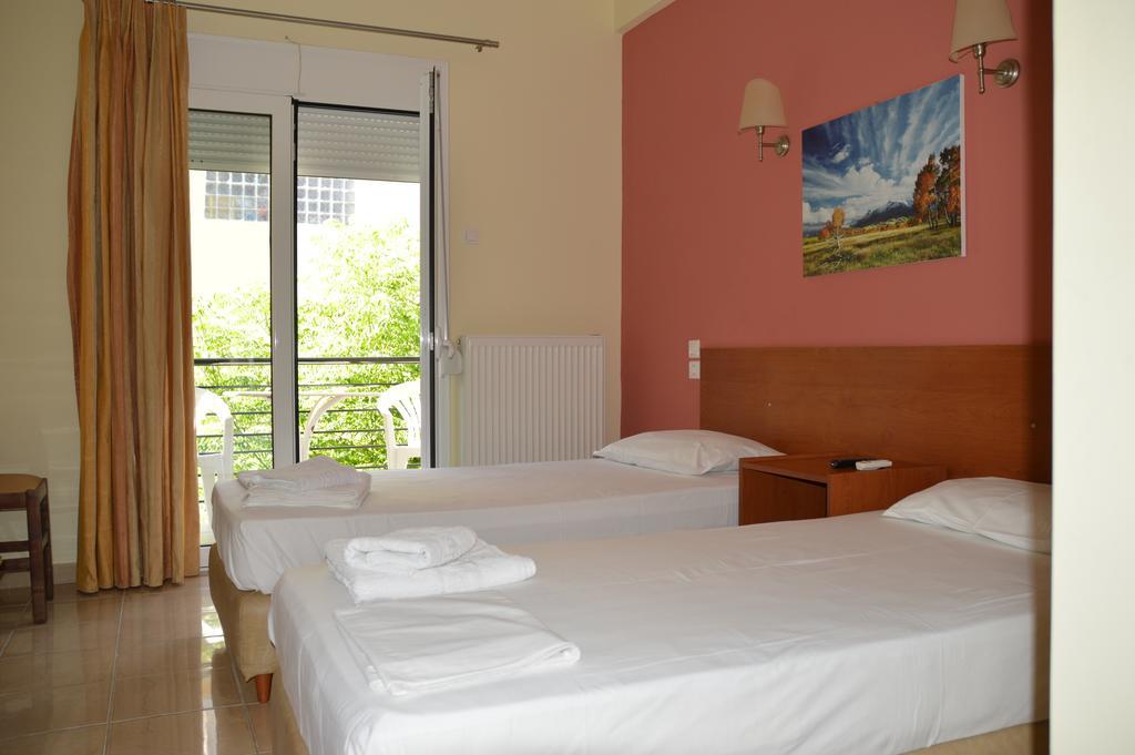 Marvi Hotel Kamena Vourla Rum bild