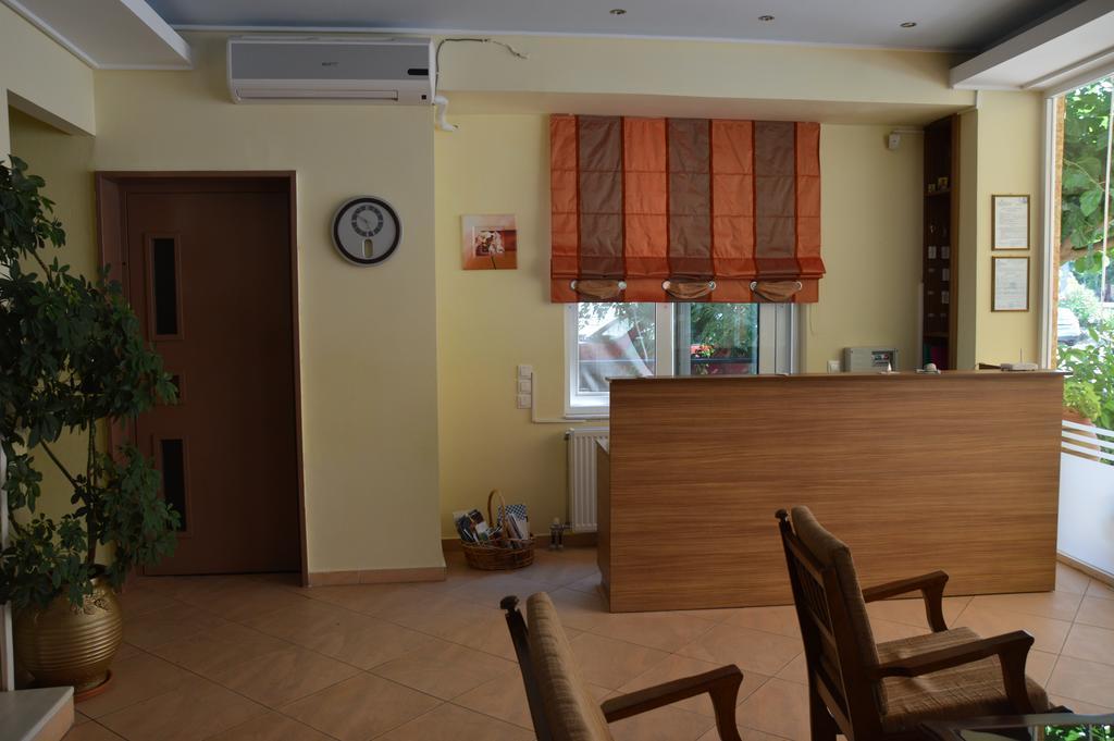 Marvi Hotel Kamena Vourla Exteriör bild