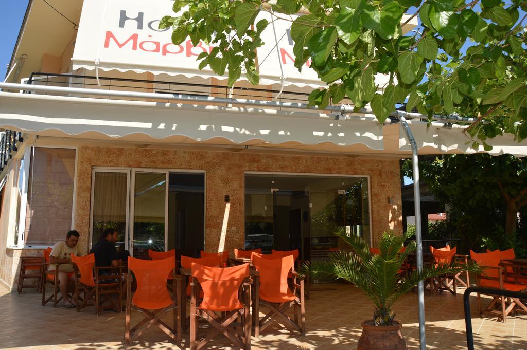 Marvi Hotel Kamena Vourla Exteriör bild