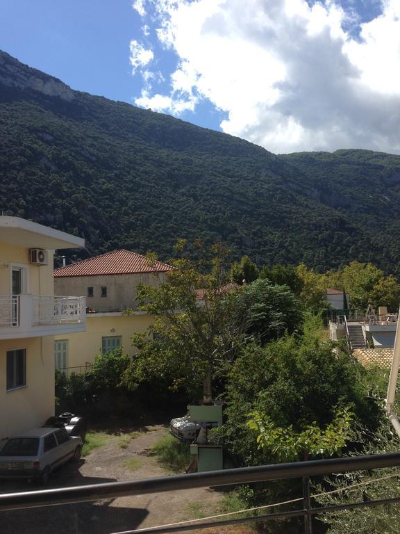 Marvi Hotel Kamena Vourla Exteriör bild